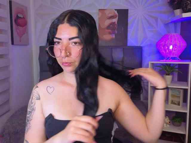 mia-jons2 webcam