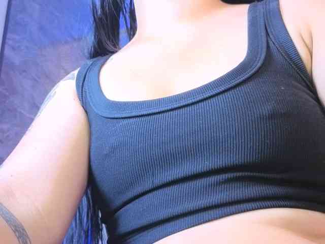 mia-jons2 webcam