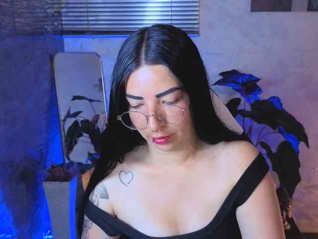 mia-jons2 webcam