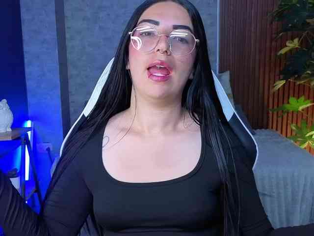 mia-jons2 webcam