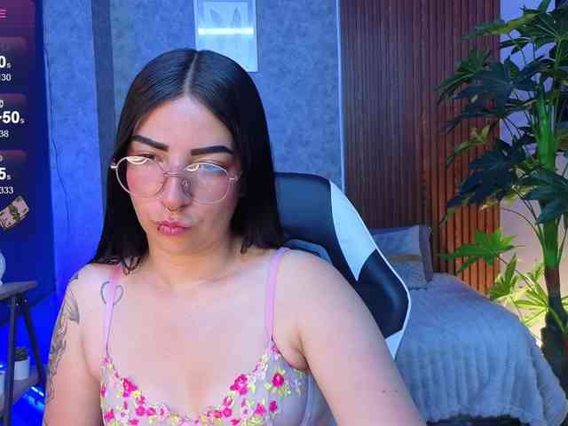 mia-jons2 webcam