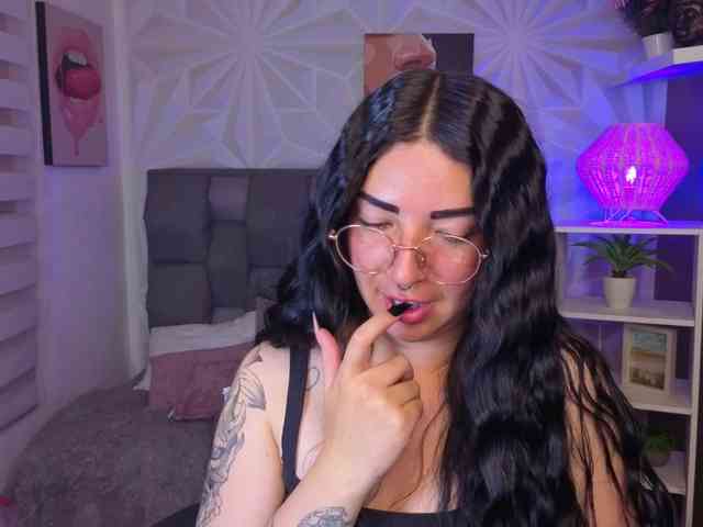 mia-jons2 webcam