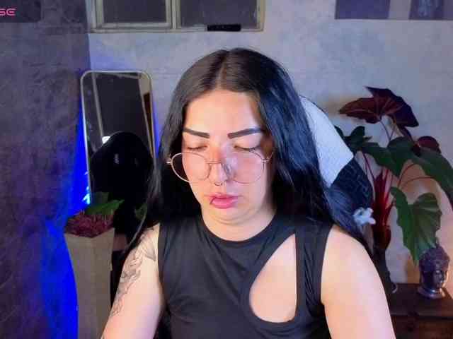mia-jons2 webcam