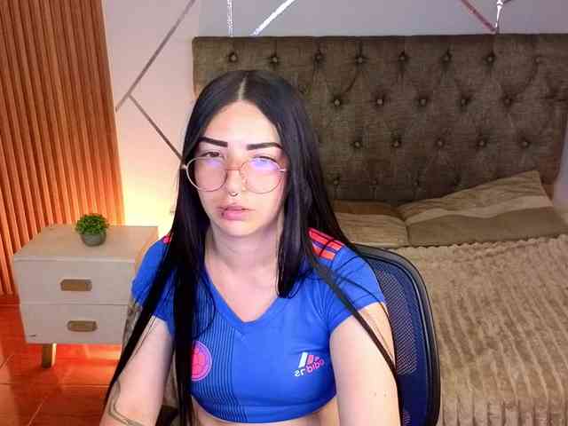 mia-jons2 webcam