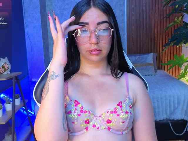 mia-jons2 webcam