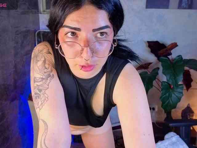 mia-jons2 webcam