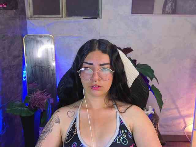 mia-jons2 webcam