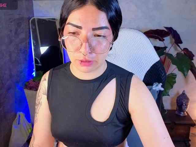 mia-jons2 webcam