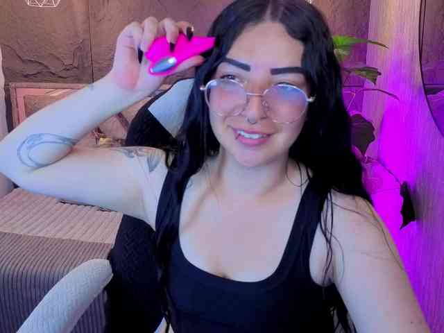 mia-jons2 webcam