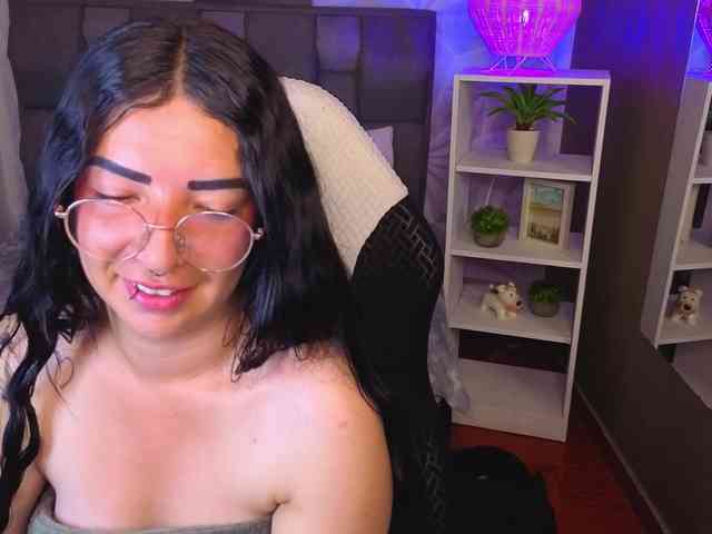 mia-jons2 webcam