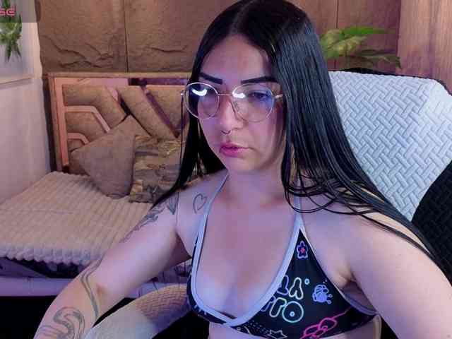 mia-jons2 webcam