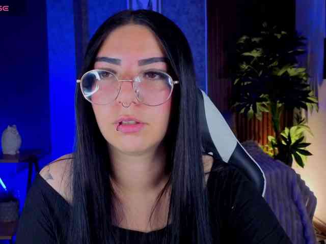 mia-jons2 webcam