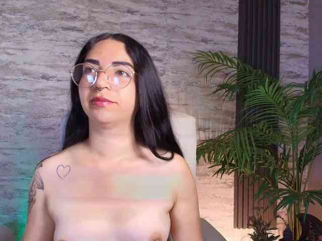 mia-jons2 webcam