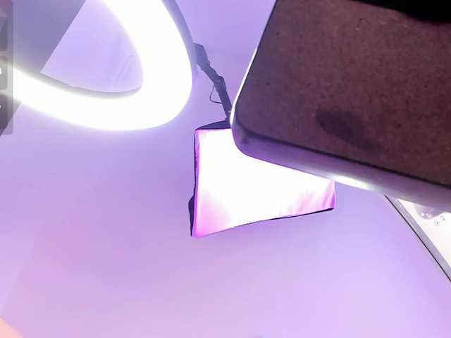 HoneyWoods live cam on BongaCams