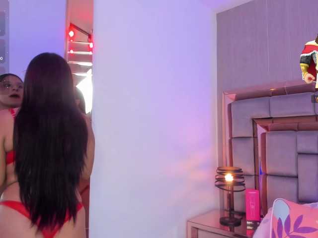HoneyWoods live cam on BongaCams