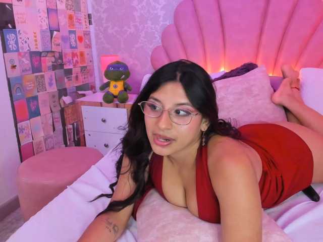 HoneyWoods live cam on BongaCams