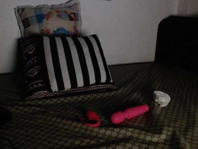 PrittyPrincess live cam on BongaCams