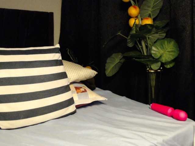 PrittyPrincess live cam on BongaCams