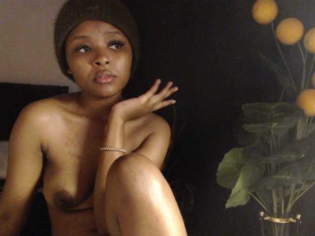 PrittyPrincess live cam on BongaCams