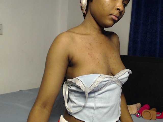PrittyPrincess live cam on BongaCams