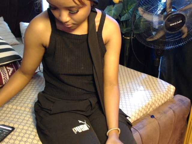 PrittyPrincess live cam on BongaCams