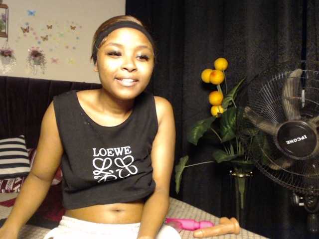 PrittyPrincess live cam on BongaCams