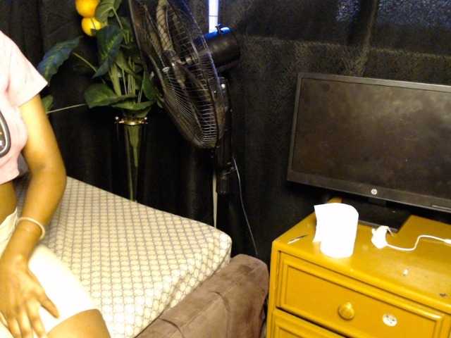 PrittyPrincess live cam on BongaCams