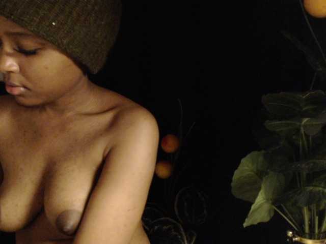 PrittyPrincess live cam on BongaCams