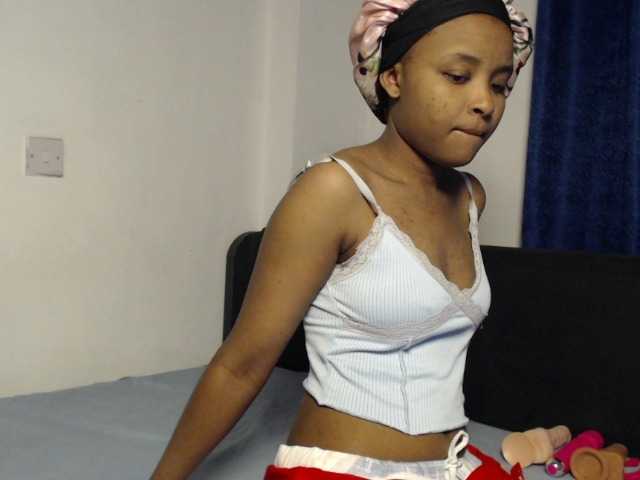 PrittyPrincess live cam on BongaCams