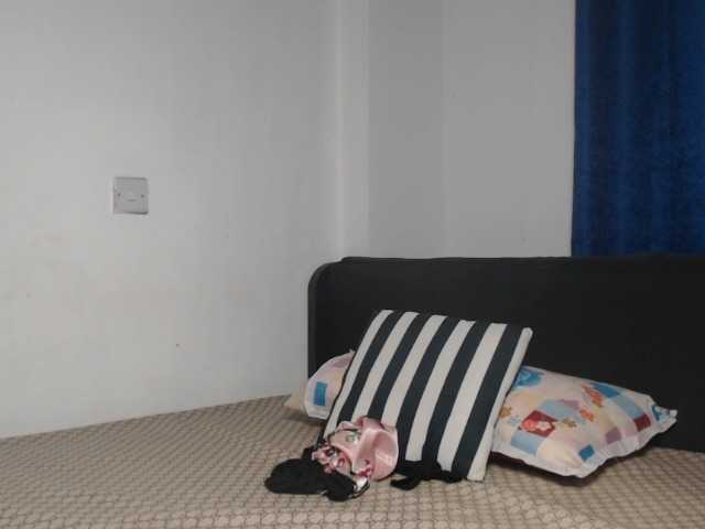 PrittyPrincess live cam on BongaCams