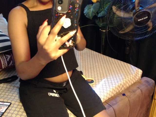 PrittyPrincess live cam on BongaCams