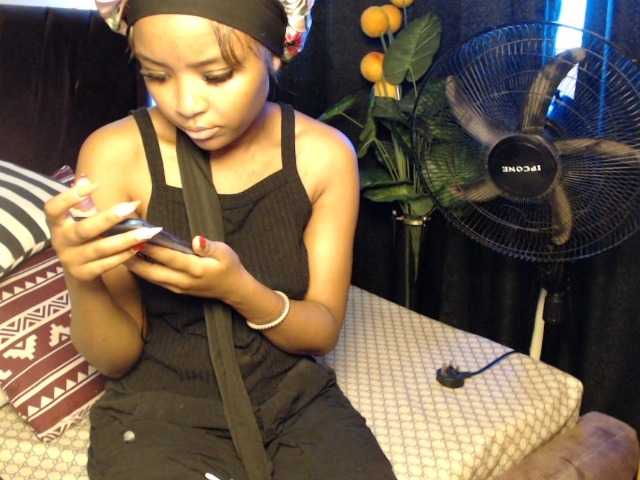 PrittyPrincess live cam on BongaCams