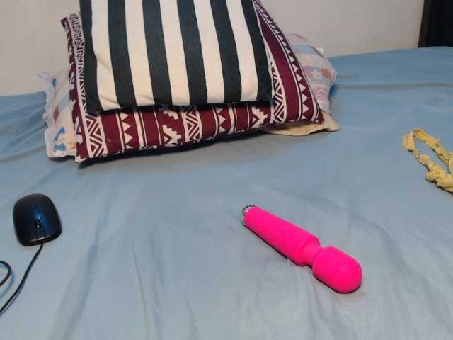 PrittyPrincess live cam on BongaCams