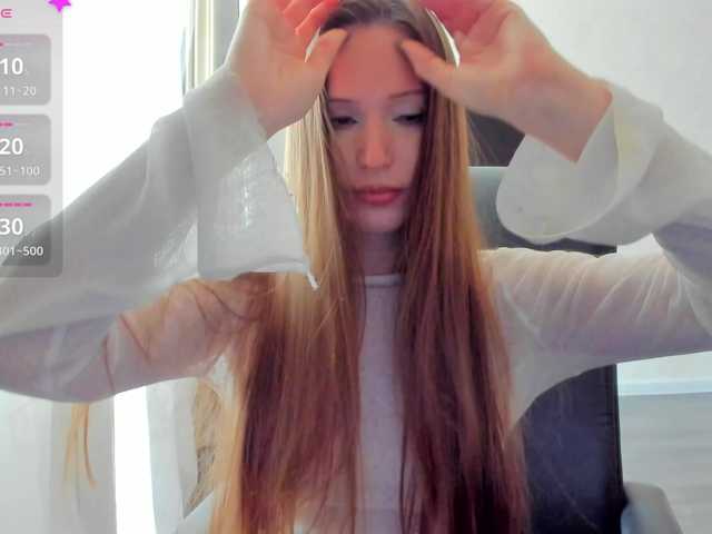 Malikaa1 live webcam show