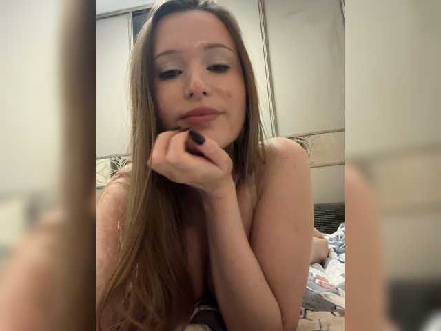 Malikaa1 live webcam show