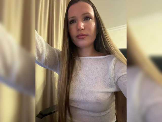 Malikaa1 live cam