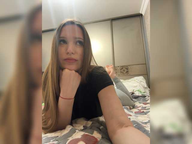 Malikaa1 live webcam show