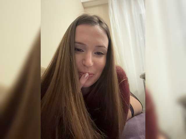 Malikaa1 — live female cam