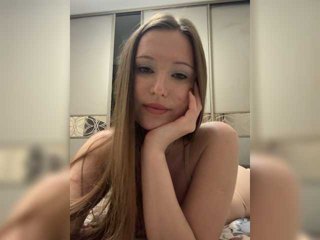 Malikaa1 live webcam show