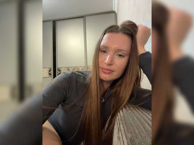 Malikaa1 live cam