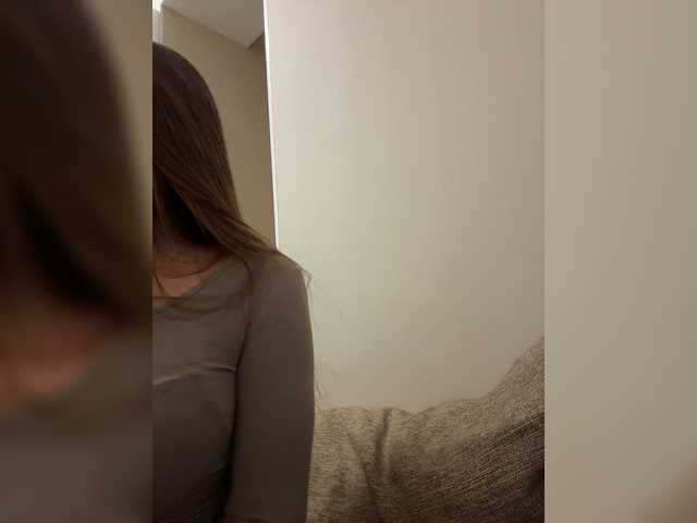 Malikaa1 live cam preview