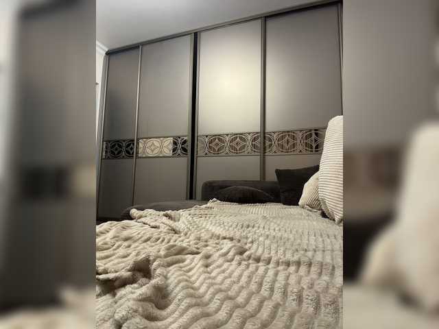 Malikaa1 — live female cam