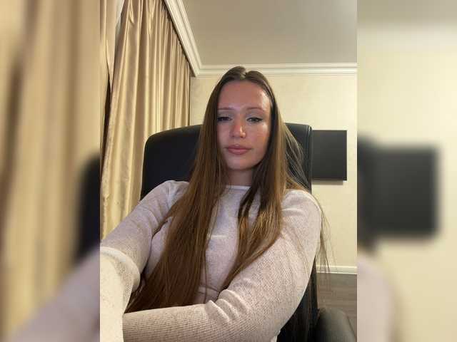 Malikaa1 live cam