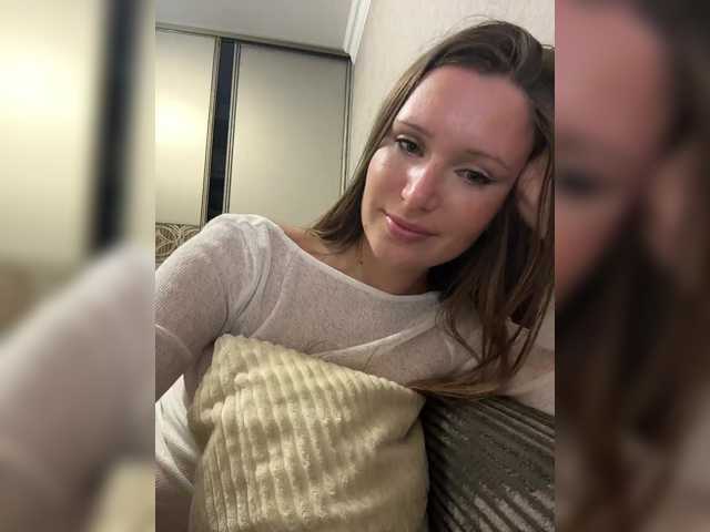 Malikaa1 live cam