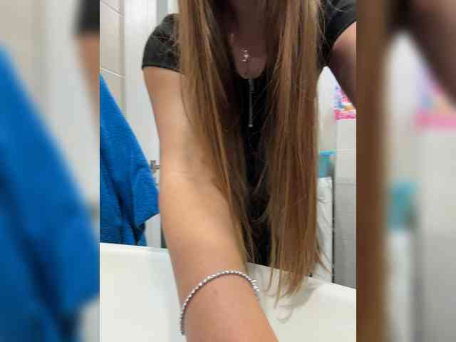 Malikaa1 webcam