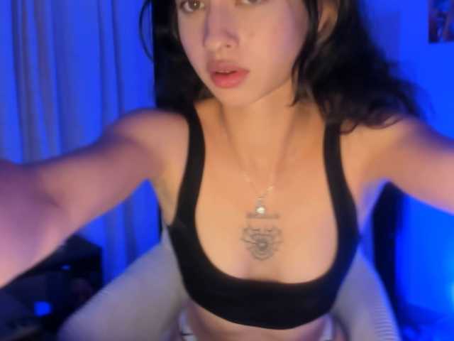 ahricherry live cam on BongaCams