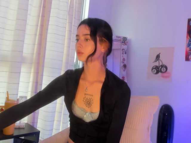 ahricherry live cam on BongaCams