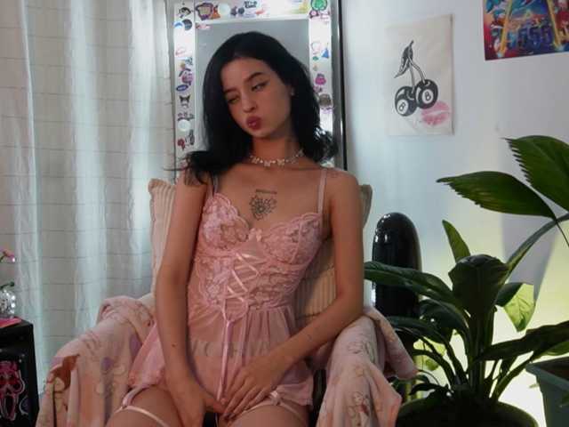 ahricherry live cam on BongaCams