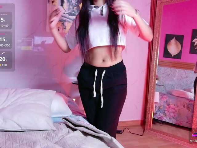 HazelLatina live webcam show