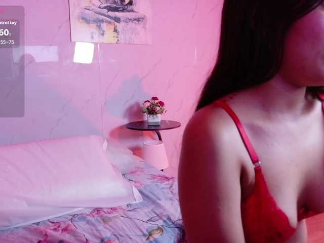 HazelLatina live webcam show